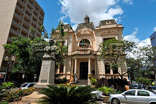 Prefeitura antecipará 50% do décimo terceiro salário