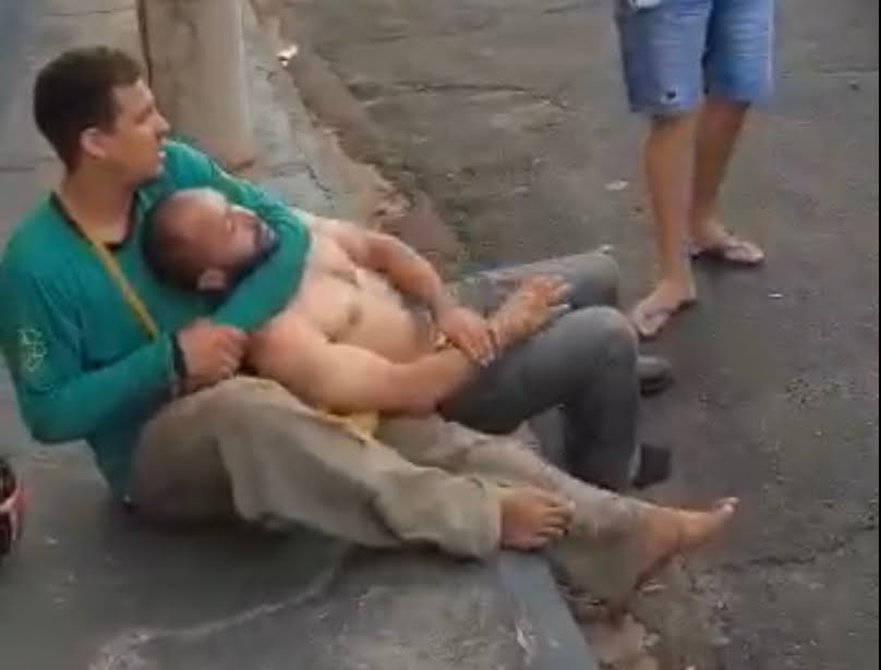 1074DDCE-13EB-4FFD-8D43-7BE68EFA4B7D