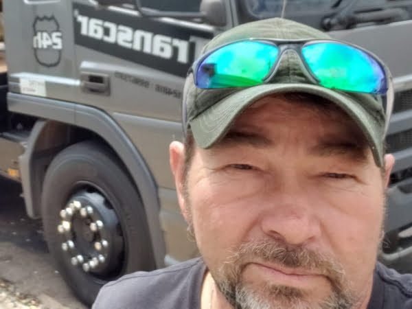 Gincheiro morre após cair do caminhão enquanto trabalhava na zona Rural de Restinga