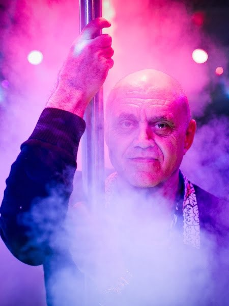 06set2013---o-empresario-e-psicologo-oscar-maroni-62-dono-do-bahamas-se-considera-um-vanguardista-quando-o-assunto-e-sexo-sem-pessoas-como-eu-estariamos-num-eterno