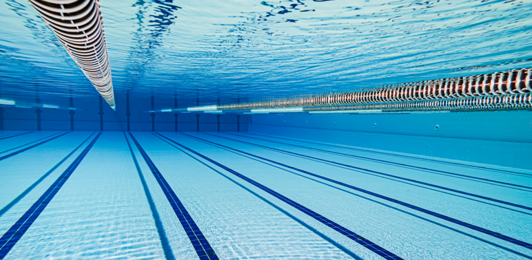 piscina olimpica banco de imagens jovem morre após bater cabeça na piscina em sjc