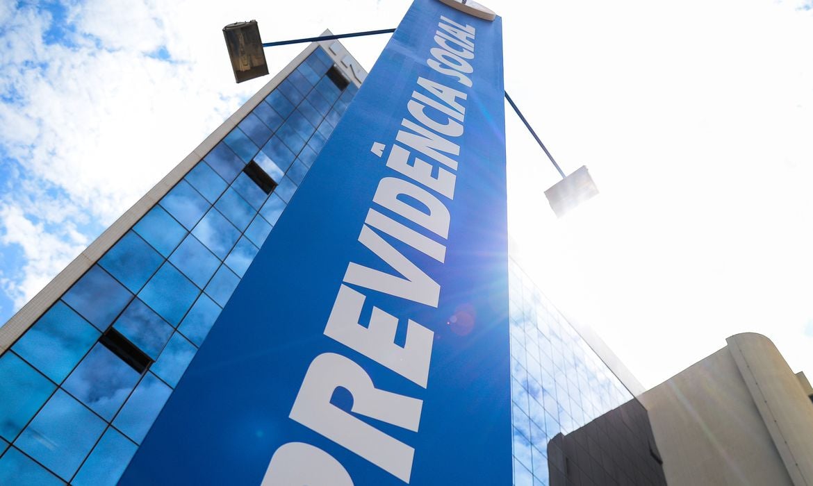 Nomes iguais podem gerar complicações para segurados do INSS Nomes iguais podem gerar complicações para segurados do INSS