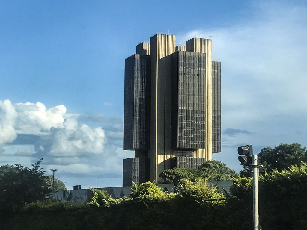 Edifício Sede Caixa Econômica Federal e Banco Central em Brasília