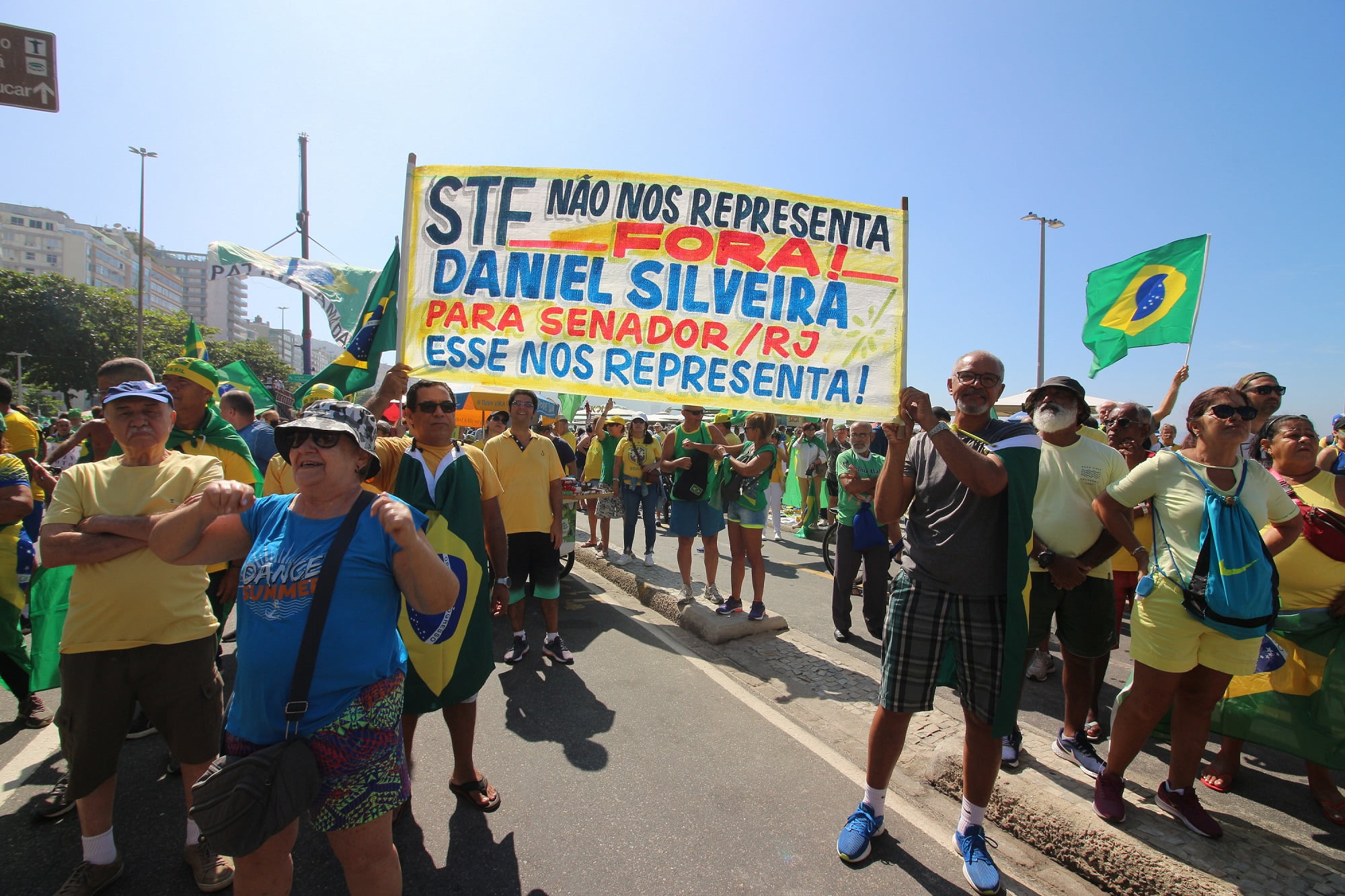 ATO PELA LIBERDADE E APOIO AO PRESIDENTE