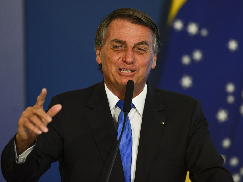 Bolsonaro recebe o título de cidadão de Barretos