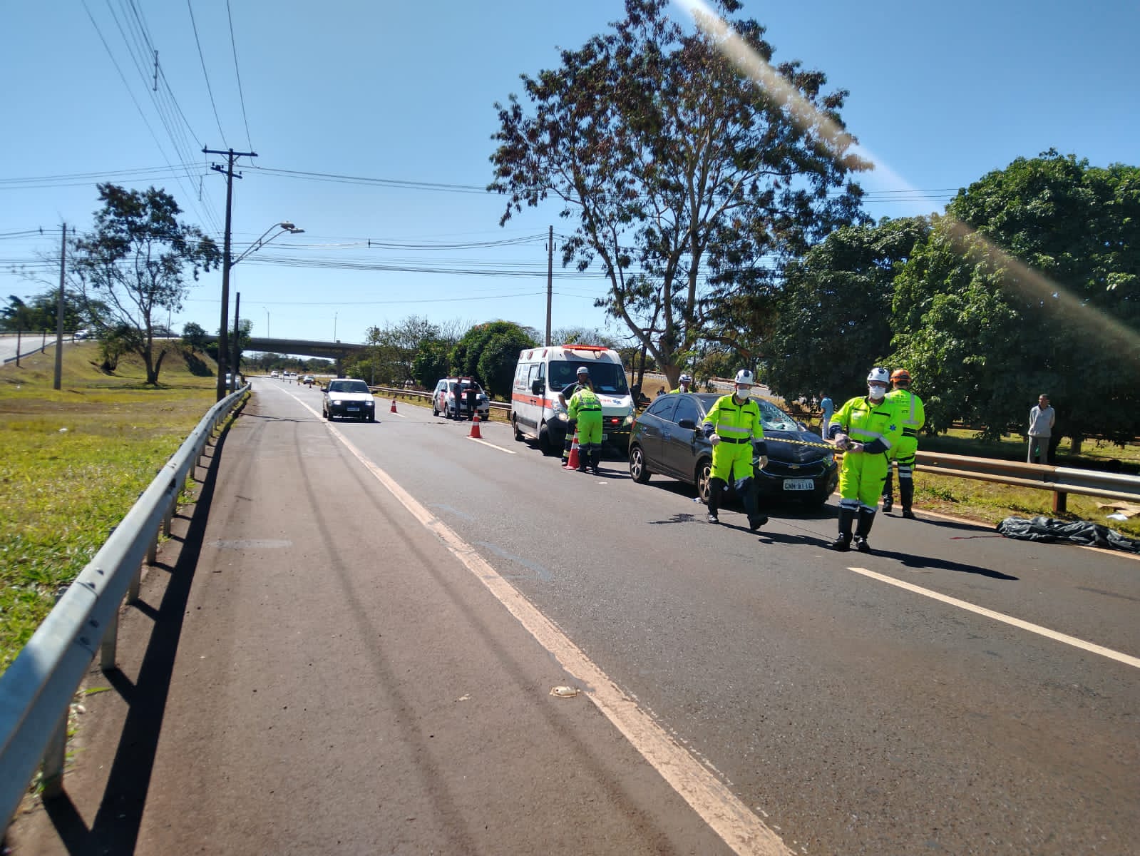 Moradores do Quintino Facci I pedem a construção de uma passarela