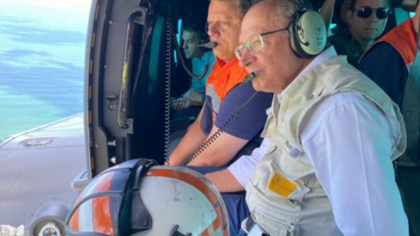 OK VISITA GOVERNADOR 01 Estado e União discutiram projetos habitacionais e medidas de prevenção a desastres naturais