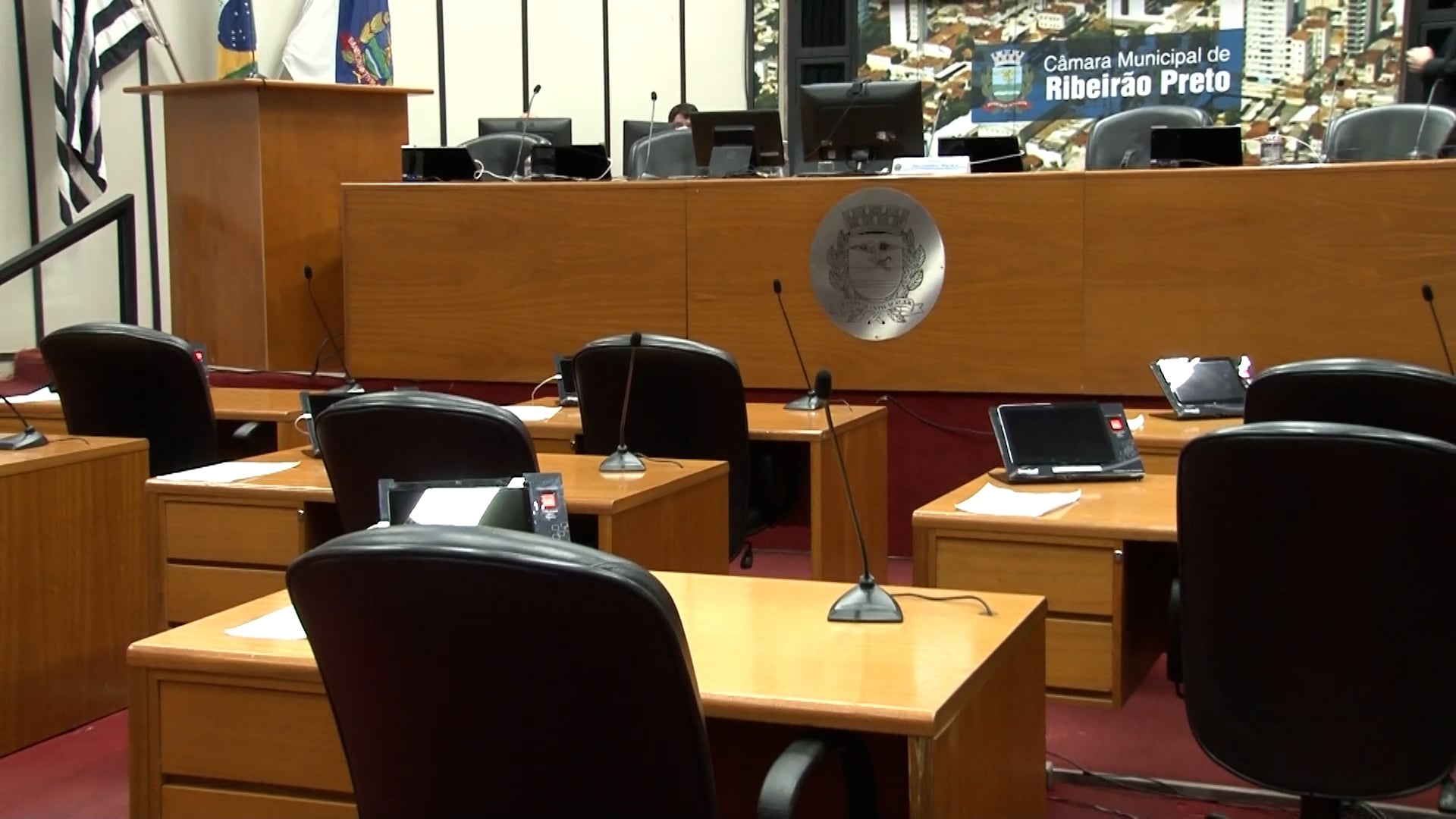 CAPA MATÉRIA CÂMARA