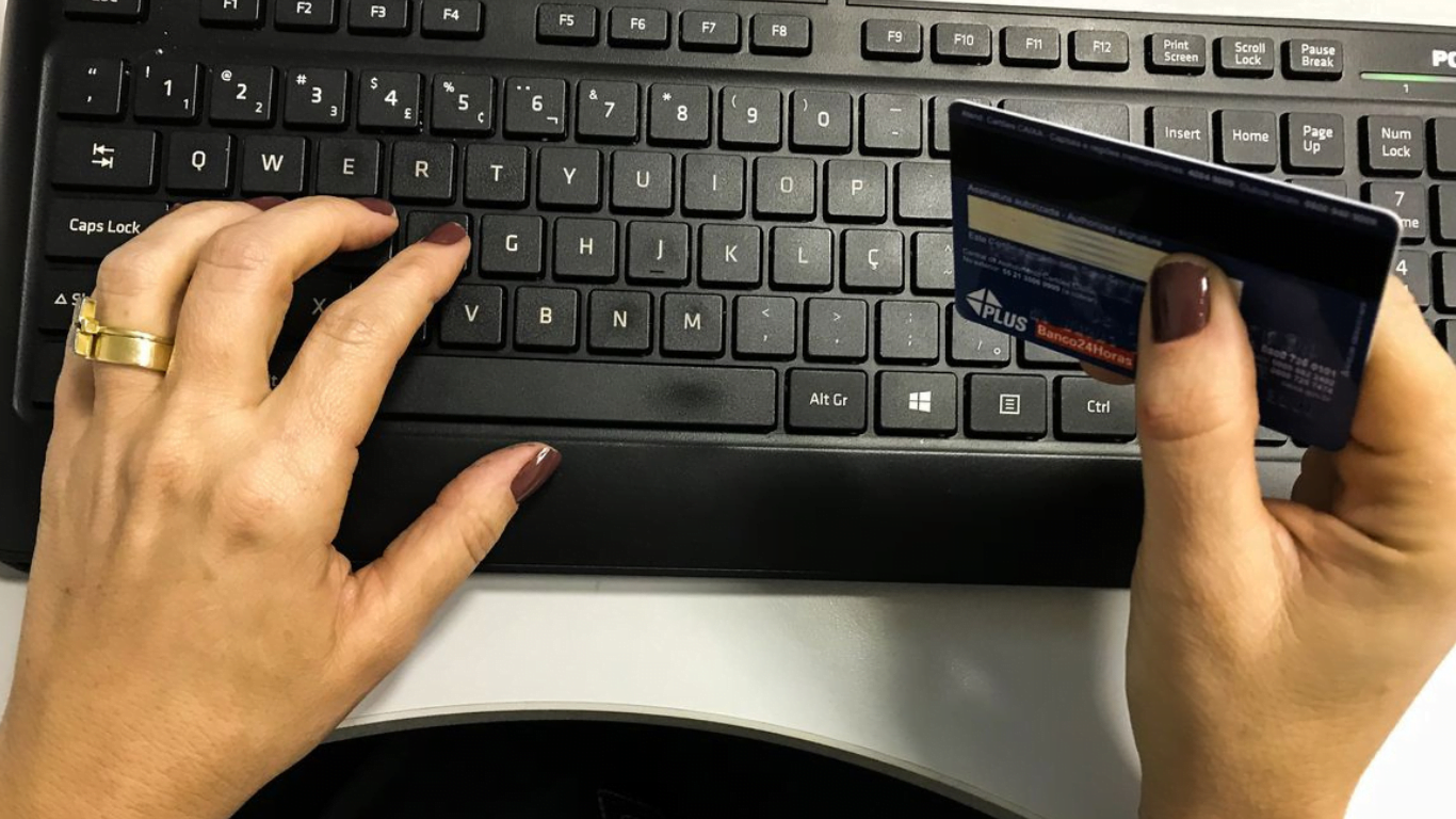 OK DIA DO CONSUMIDOR 2023 01 Alguns cuidados devem ser tomados pelo consumidor ao realizar as compras para não cair em golpes, principalmente na modalidade on-line.