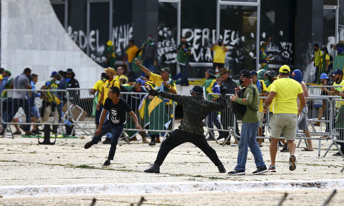 Ataques ao Congresso, STF e Palácio do Planalto, no dia 8 de janeiro de 2023 (Marcelo Camargo/Ag.Brasil)