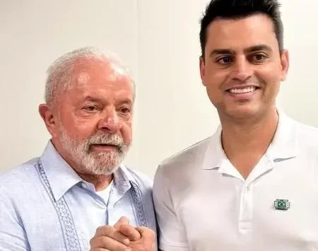Lula e o deputado Yury Paredão Lula e o deputado Yury Paredão | Foto: reprodução Instagram