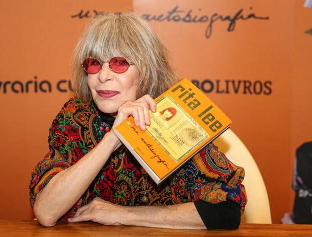 Rita Lee durante lançamento de sua autobiografia | Foto: reprodução