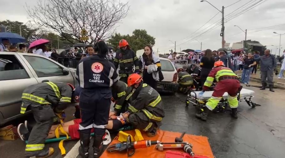 SIMULA ACIDENTE foto site