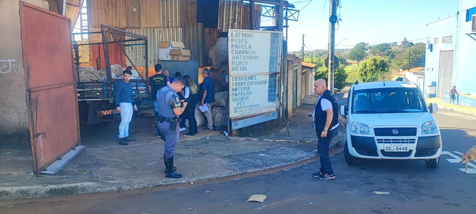 fiscaliza_ferro_velho2 Fiscalização nos ferros-velhos