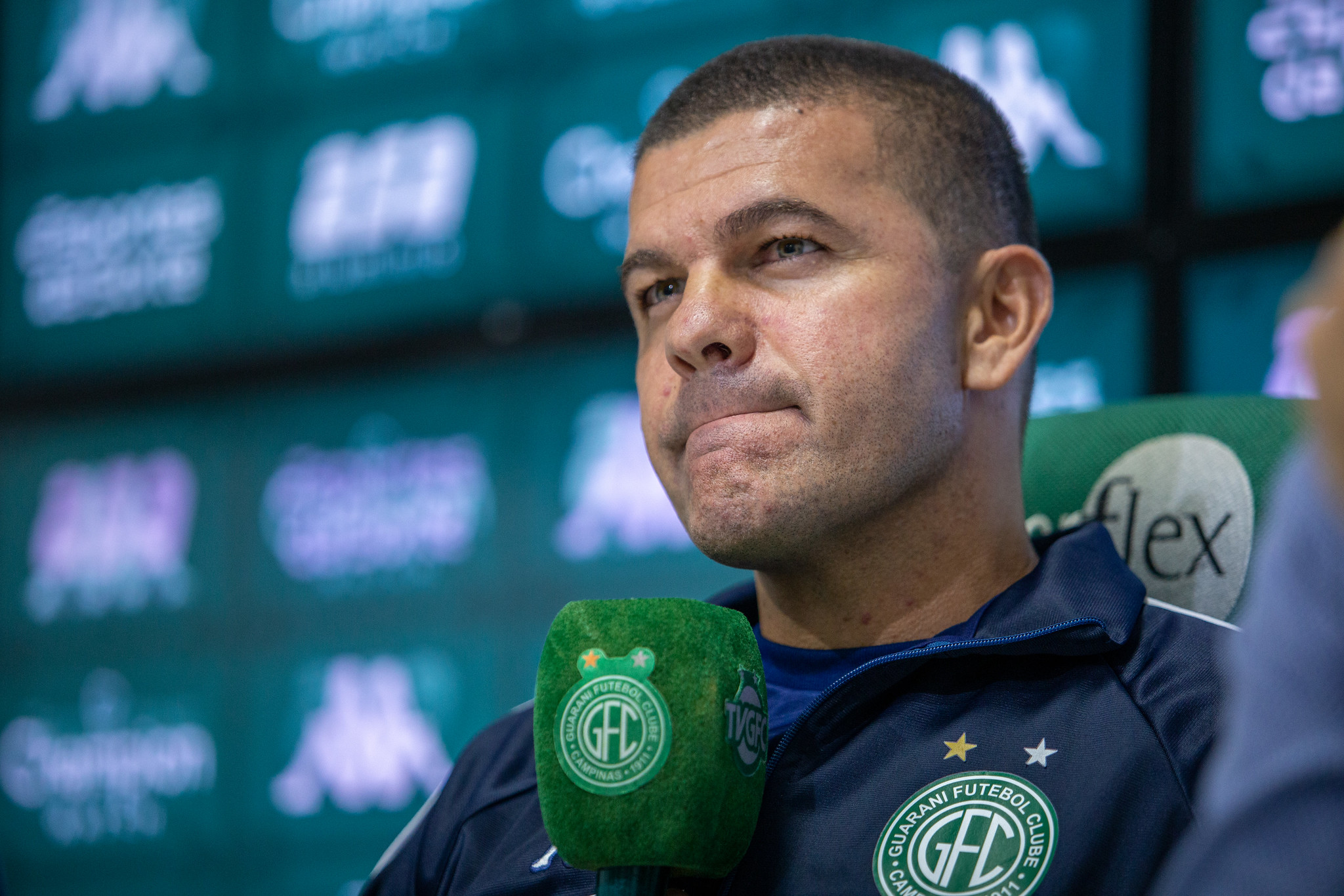 Louzer em entrevista coletiva após a vitória diante do Mirassol