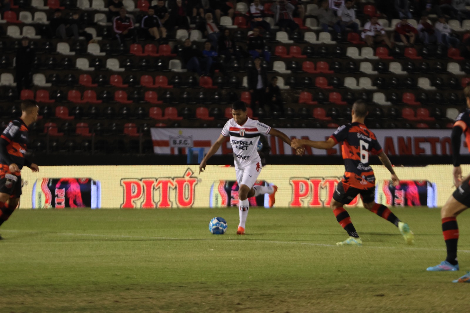 Botafogo perde do Ituano