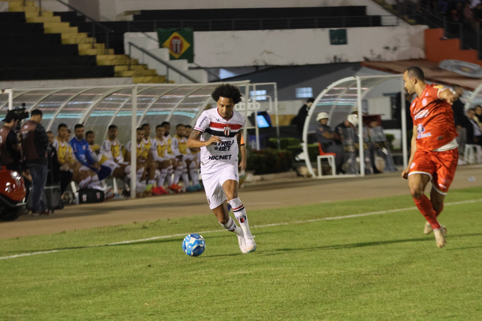 Botafogo X Tombense II Botafogo empata com o Tombense