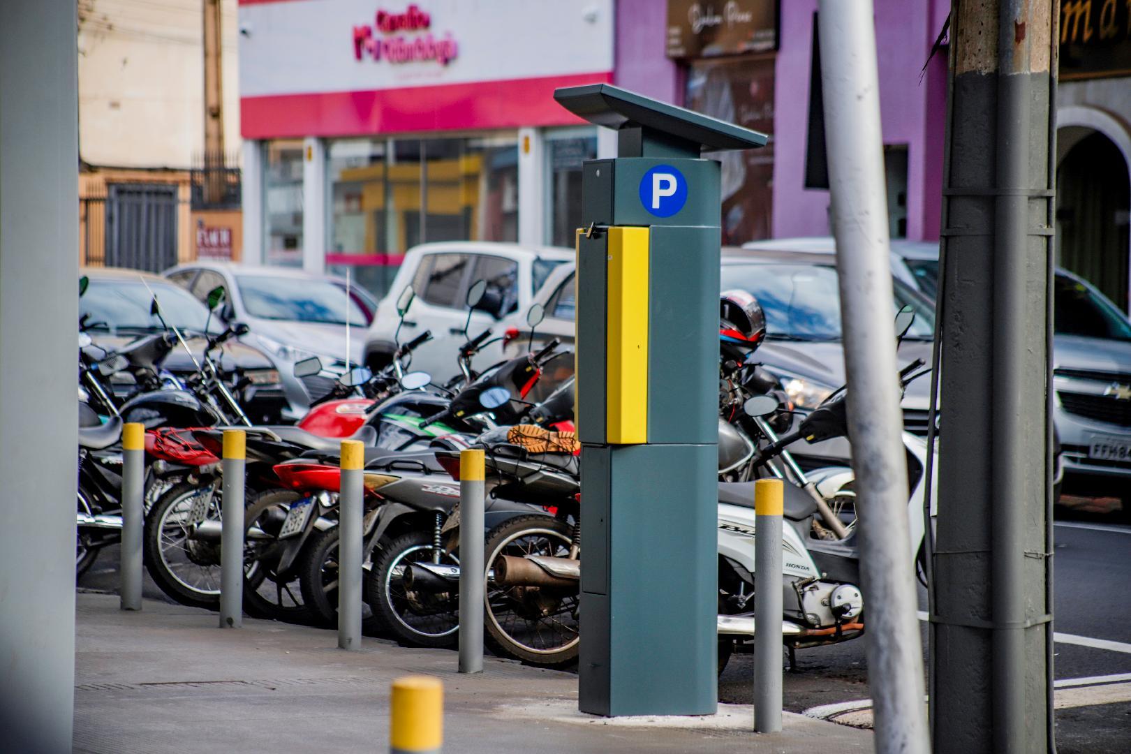 Prefeitura implanta mais parquímetros no centro da cidade