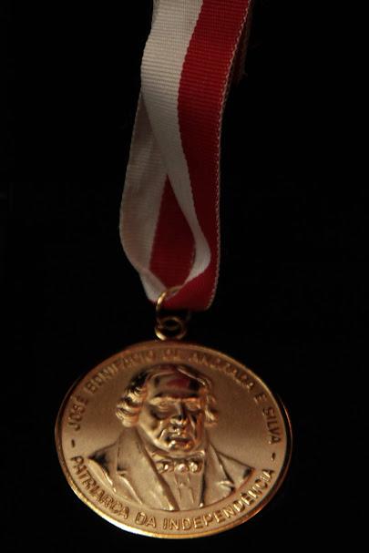 Medalha de José Bonifácio é entregue