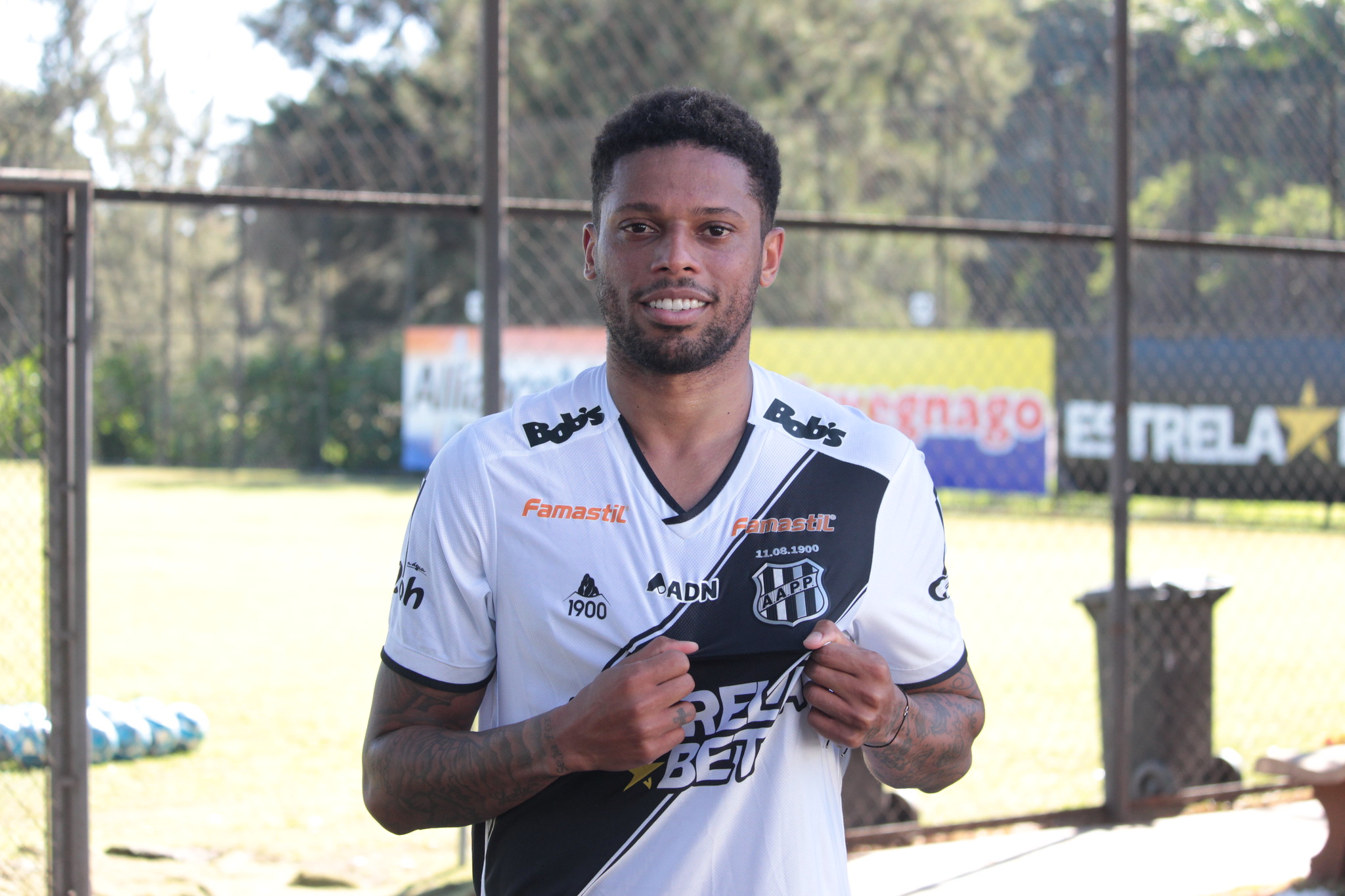 André é apresentado na Ponte
