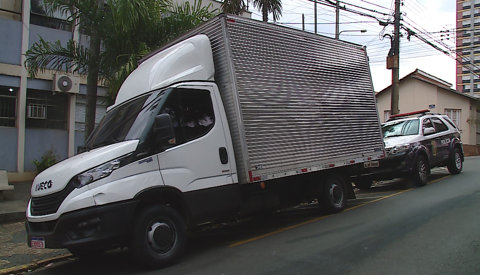 Criminosos armados levam produtos de rede varejista em Piracicaba