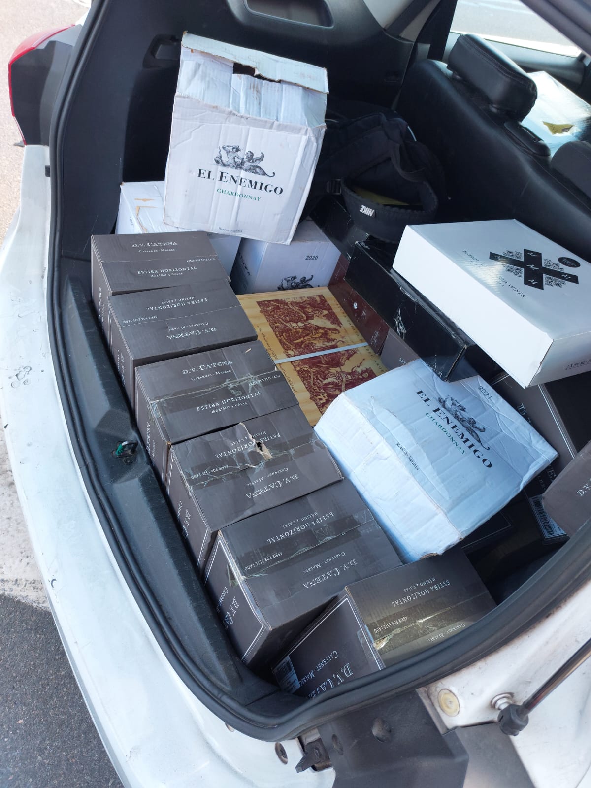 R$ 150 mil: vinhos são apreendidos pela polícia rodoviária