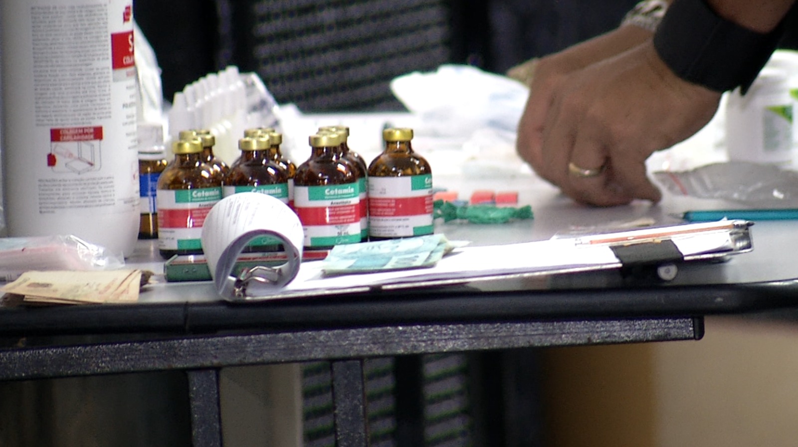 Homem é preso pela polícia comercializando drogas pelas redes sociais