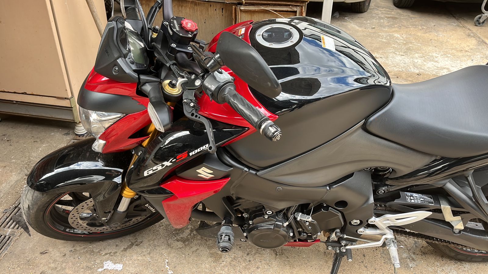 baccbe04-7ebe-43fa-841d-e23168f47b10