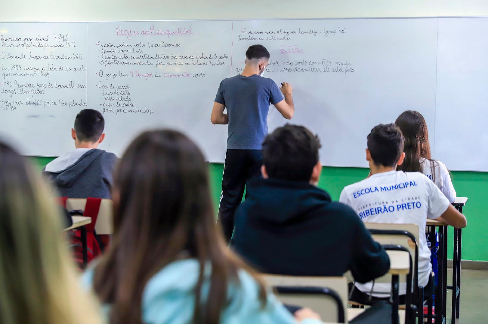 Prefeitura abre concurso para a educação