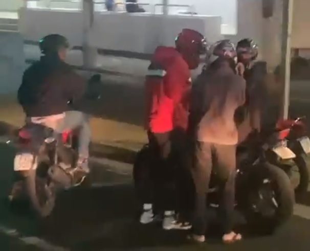 Criminosos cercam motociclista e roubam moto em avenida de Campinas