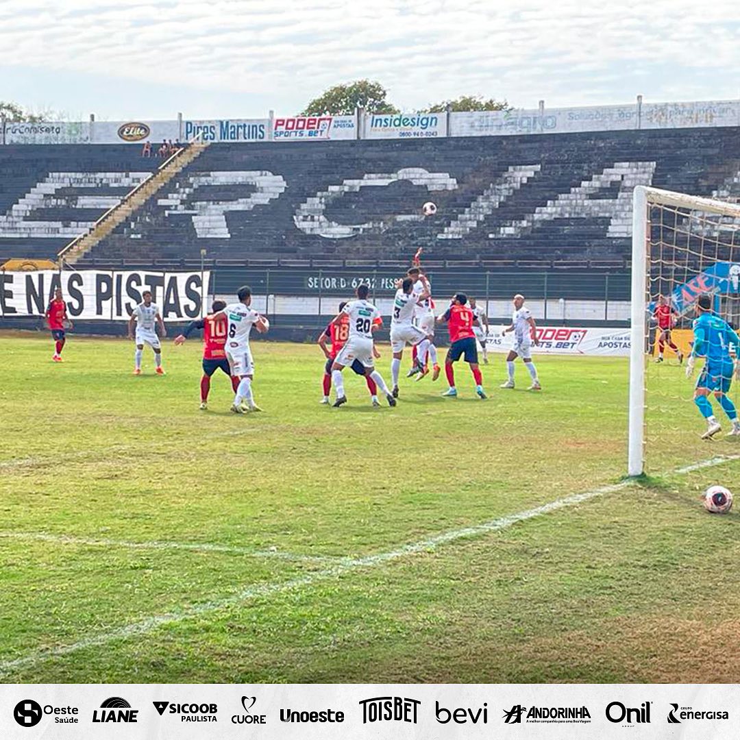 Comercial perde em casa para o Grêmio Prudente