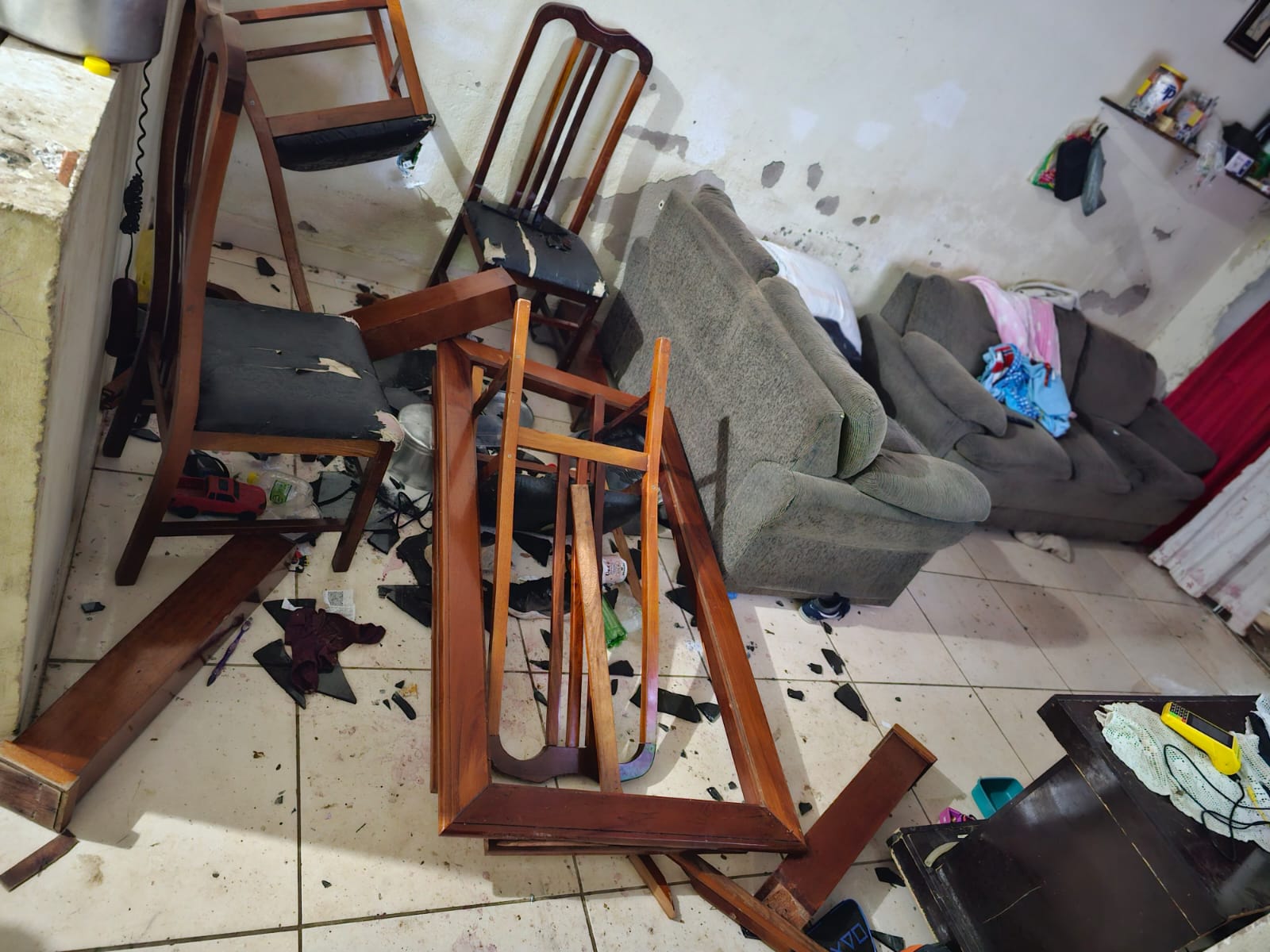 Gravou vídeos pai tortura filhos para obrigar esposa voltar para casa em Campinas 1 Gravou vídeos pai tortura filhos para obrigar esposa voltar para casa em Campinas