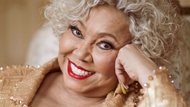 Alcione prepara álbum ao vivo dos 50 anos de carreira