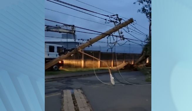 Chuva forte derruba 29 postes em Americana