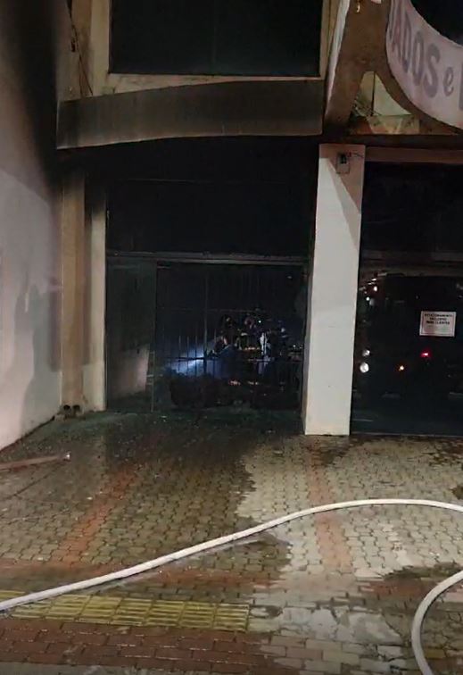 Loja de bordados e estampas pega fogo em Americana