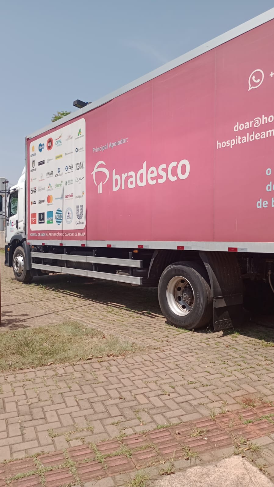 Campinas abre agendamento para exames gratuitos de mamografia em carretas