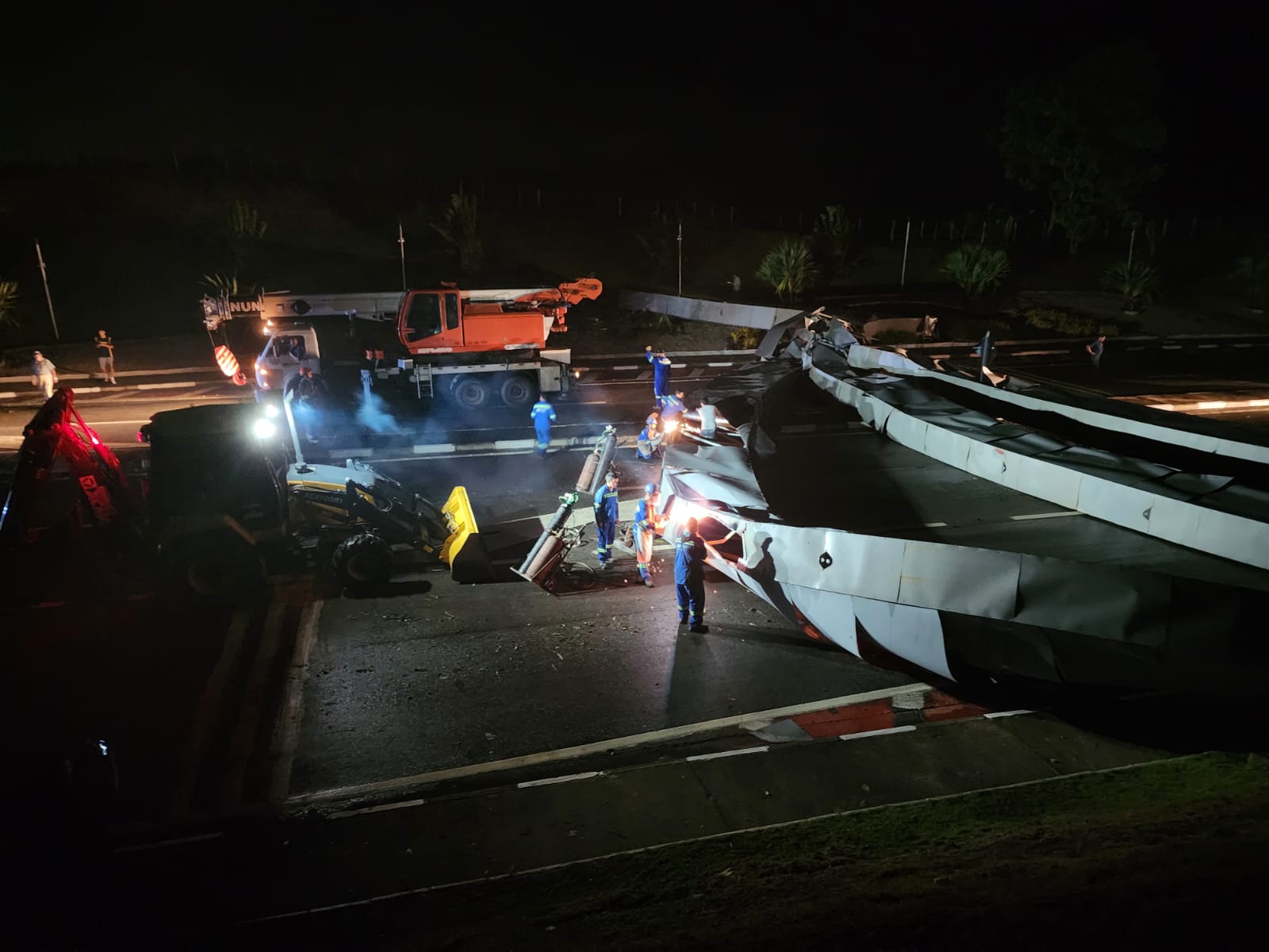 Temporal causa estragos nas cidades da região temporal