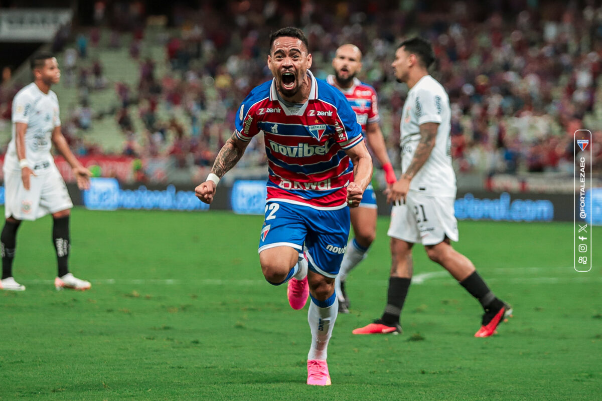 Neymar brilha na festa de premiação do Campeonato Paulista 