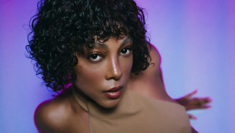 Aniversário de Negra Li, uma das pioneiras do rap feminino brasileiro