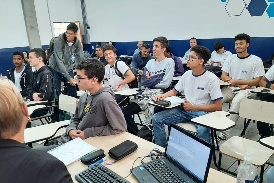Alunos do Cephas São José dos Campos Inscrições para o Vestibulinho do Cephas se encerram nesta semana