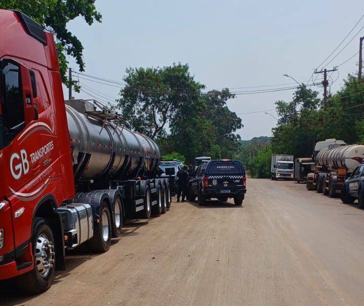 Caminhoneiro é assaltado em frente a empresa em Paulínia