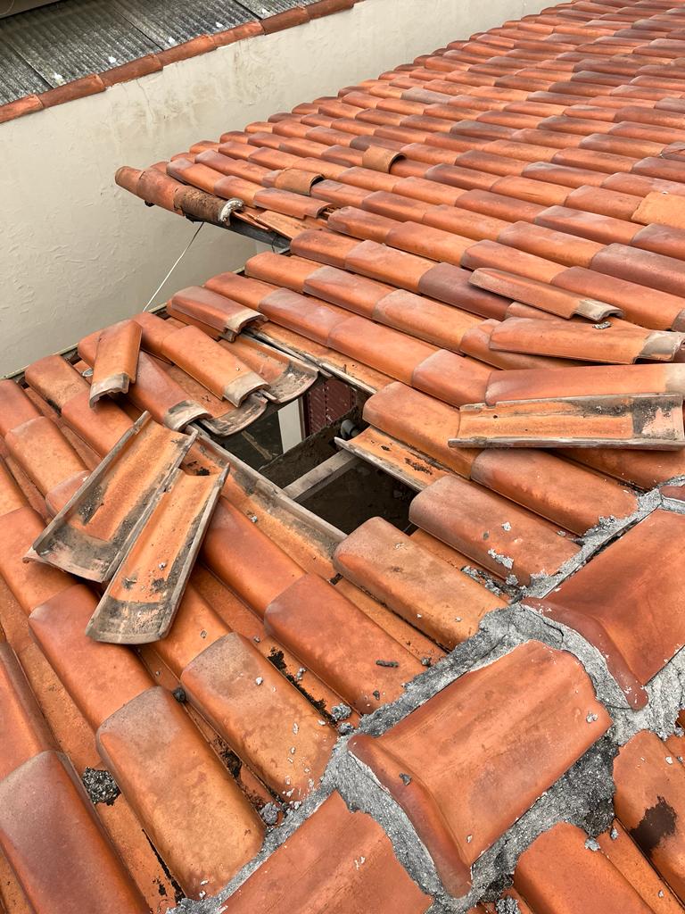 Duas pessoas são detidas por furto de fios em Campinas Duas pessoas são detidas por furto de fios em Campinas