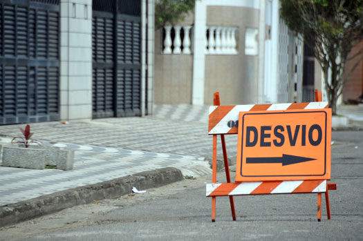 Foto - Canto do Forte recebe obras da Sabesp e ruas são interditadas