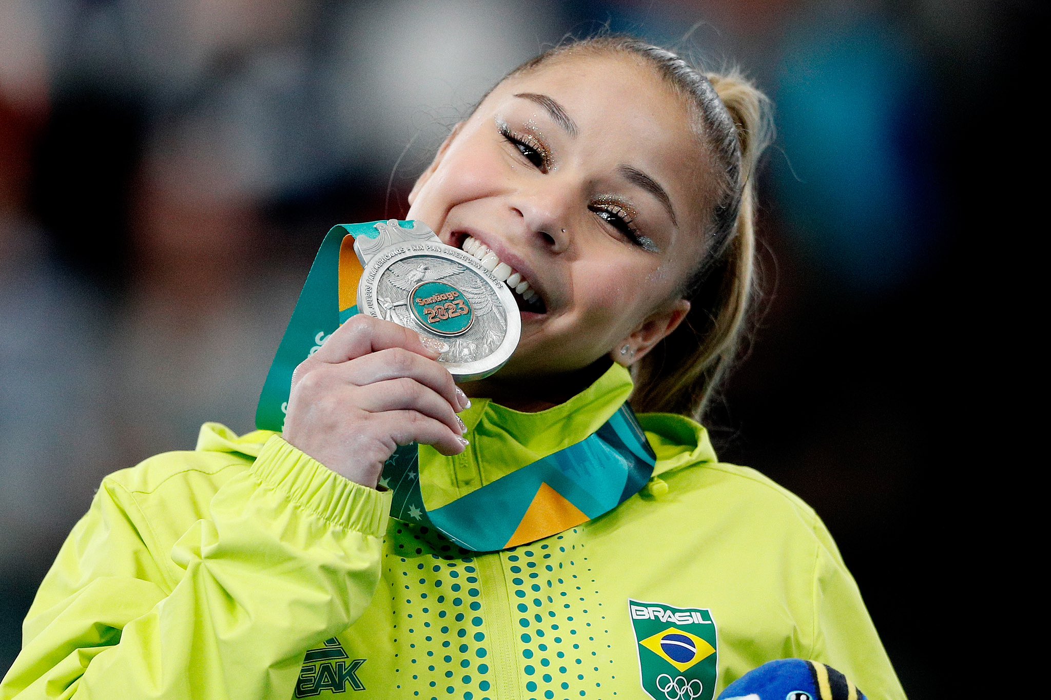 Rebeca Andrade de novo: brasileira agora é ouro no Mundial de Ginástica;  Vídeo - Rádio Capital Fm