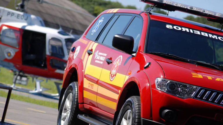 Acidente moto e carro provoca a morte de um jovem de 22 anos