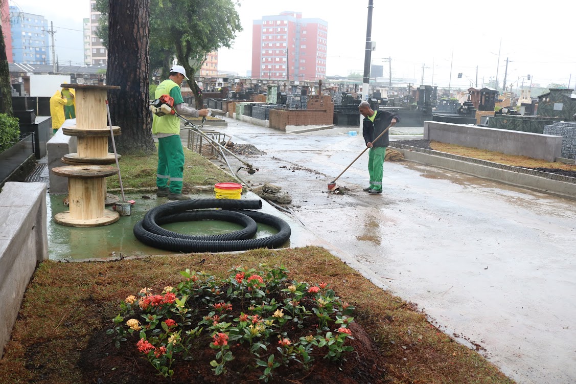 cemitérios santistas