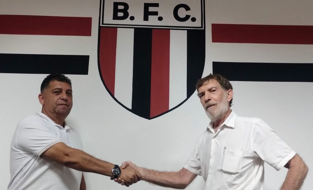 Eduardo Esteves e Hermenegildo De Martin protocolam chapa pela presidência do Botafogo FC