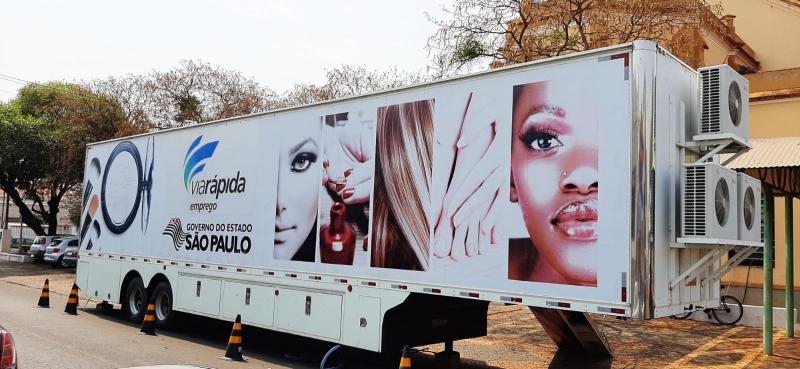 Escola Móvel de Beleza oferece cursos gratuitos em Hortolândia Escola Móvel de Beleza oferece cursos gratuitos em Hortolândia