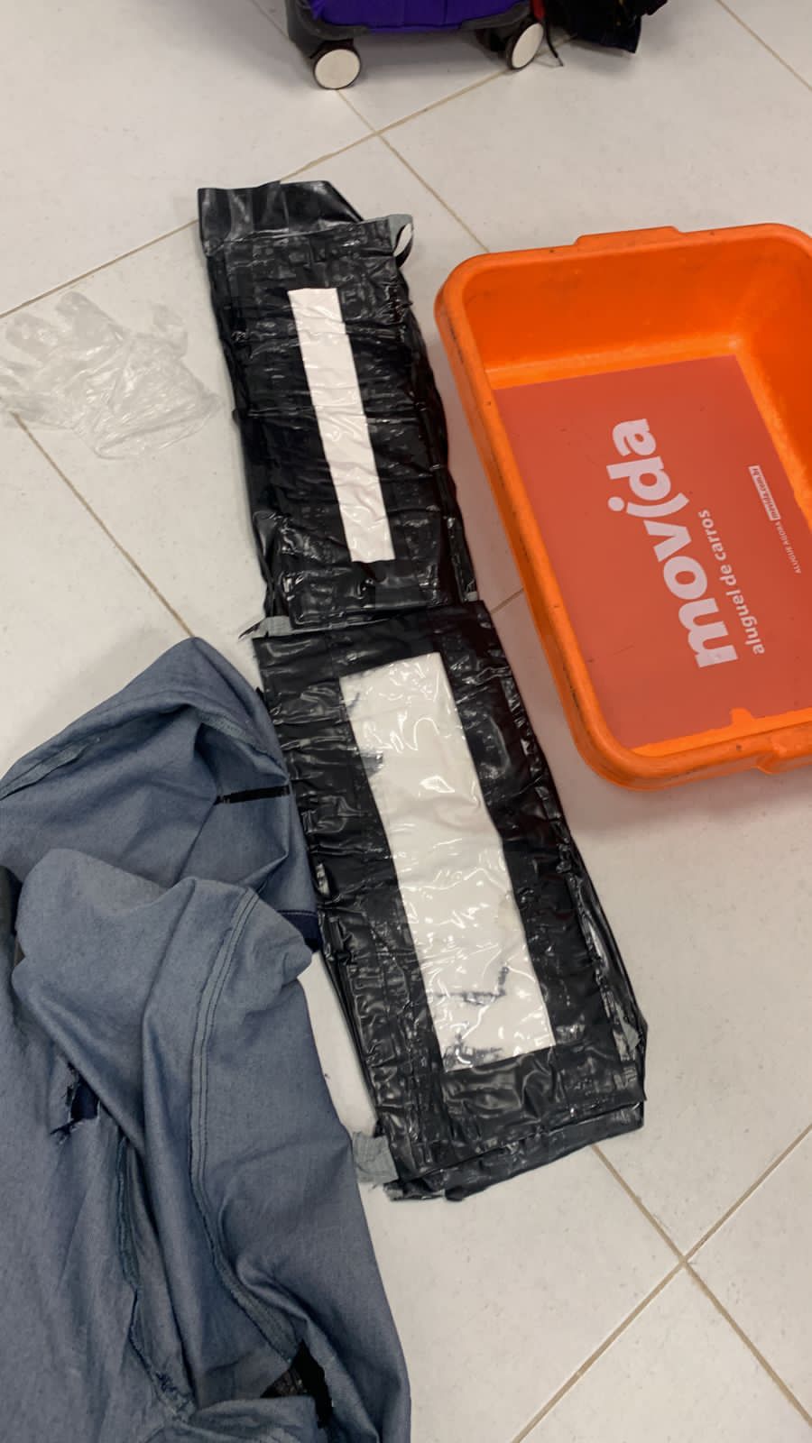 Estrangeiro é preso com 3,6 kg de cocaína em Viracopos Estrangeiro é preso com 3,6 kg de cocaína em Viracopos