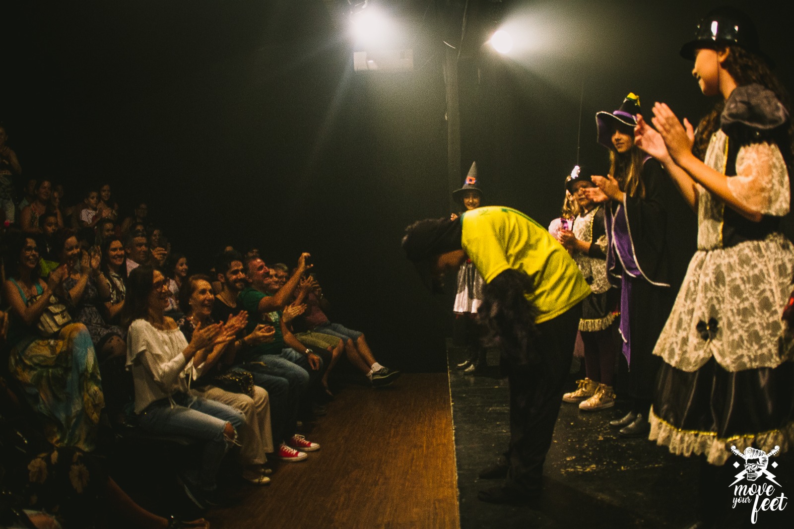 WhatsApp Image 2023-11-17 at 12.31.06 (1) A mostra dos estudantes de Teatro do Ceart, coloca mais de 80 alunos em cena,